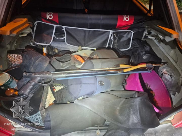 У Кривому Розі чоловік незаконно наловив раків: правоохоронці його затримали0