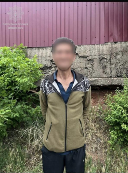 У Кривому Розі затримали квартирного крадія. Його вчасно помітив уважний сусід, який негайно викликав поліцію1