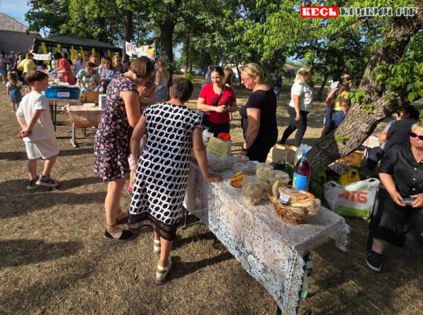 Благодійний ярмарок для ЗСУ в Глеюватці Криворізького району