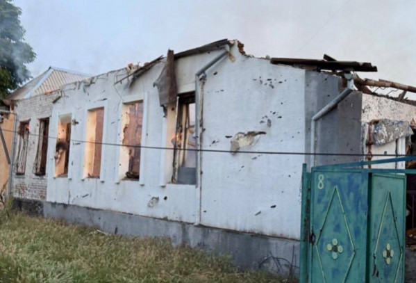 Вдень ворог  поцілив дронами і КАБ ами по двох районах Дніпропетровщини2