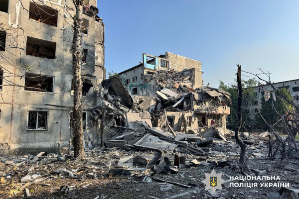 Внаслідок російських обстрілів Донеччини  2 - ві людини  загинули, ще 9 - тьох – поранено3