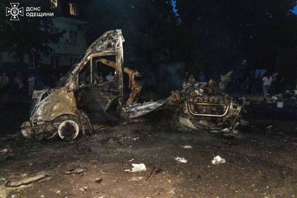 Вночі росіяни вдарили по Одесі: четверо постраждалих, пошкоджені будинки та цивільна інфраструктура0