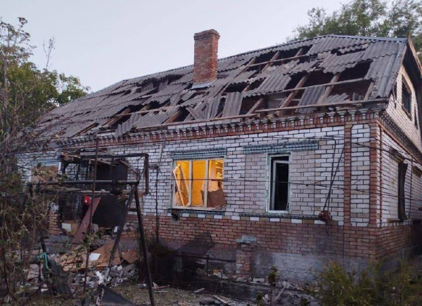 Вночі та вранці російські окупанти били по Нікополю FPV-дронами0