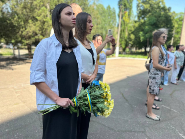 Вшанували їхній подвиг: у Кривому Розі встановили меморіали на честь полеглих воїнів3