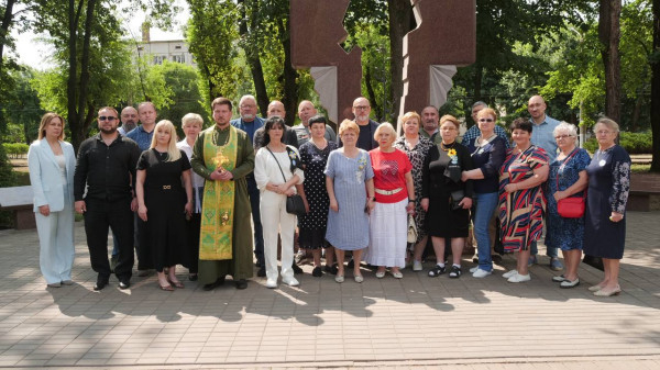 Їхній подвиг - у пам’яті міста. 14 червня Кривий Ріг вшановує Героїв, які першими стали на захист України у 2014 році0