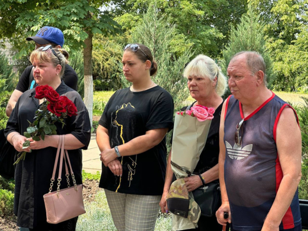 Життя обірване назавжди: у Кривому Розі встановили меморіал полеглому захиснику Михайлу Молдовану2