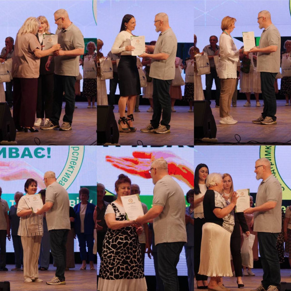 «Золоті» випускники Кривого Рогу: В Університеті третього віку завершився дев’ятий навчальний семестр9