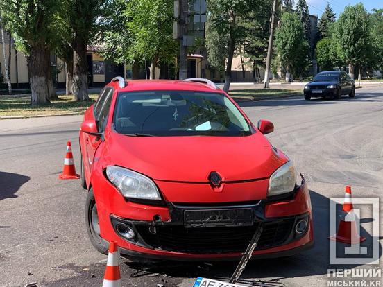 Інша автівка закрила огляд: у Кривому Розі у зіткненні з легковиком травмувався мотоцикліст1