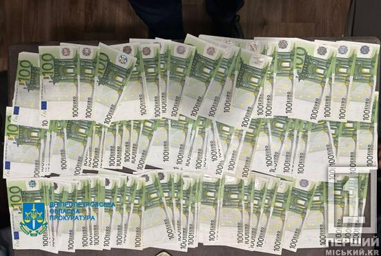 Комплекс «послуг» за 9 000 дол для уникнення армії: на Дніпропетровщині затримали групу медиків8