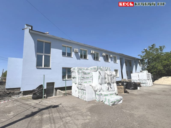 Метінвест ремонтує амбулаторію в Лозуватці Криворізького району