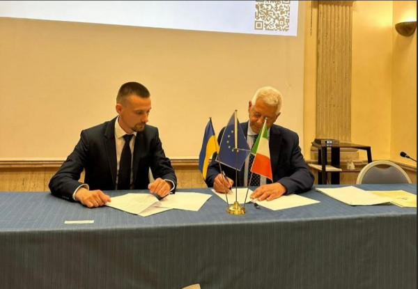 Міста Дніпропетровщини підписали у Римі меморандуми0