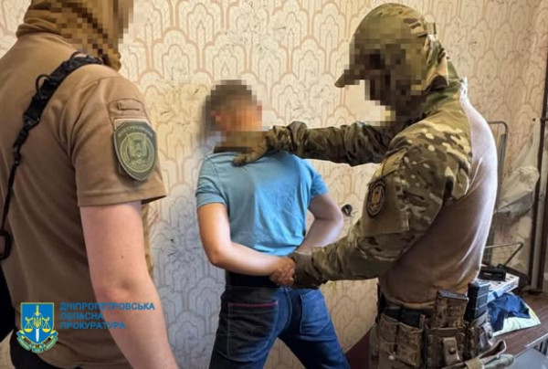На Дніпропетровщині чоловік зливав ворогу дані про розташування ППО і  енергооб’єктів0