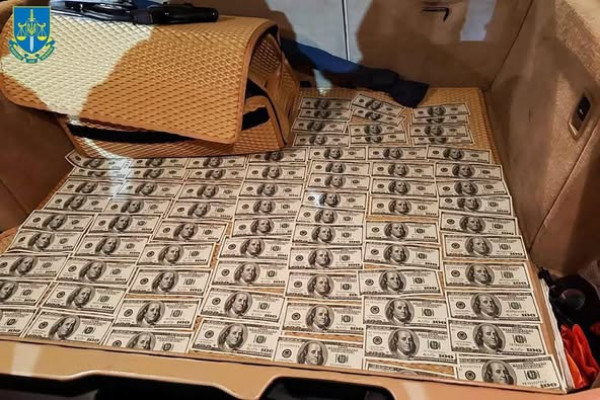 На Дніпропетровщині судитимуть адвоката, який за 12 тисяч доларів обіцяв «вирішити» питання щодо визнання військовозобов’язаного у непридатності до служби1