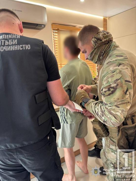 Наркотичний бізнес – заборонений: на Дніпропетровщині взяли під варту ОЗГ, яка мала мільйонний дохід кожного місяця3