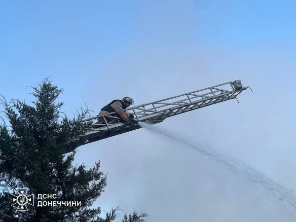 Наслідки ворожого удару по Донеччині: щонайменше 2 загиблих і 27 поранених6