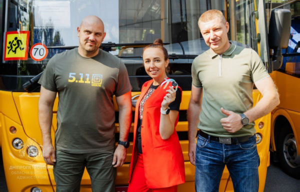 Нові та інклюзивні автобуси для школярів поповнили автопарк громад Криворіжжя3