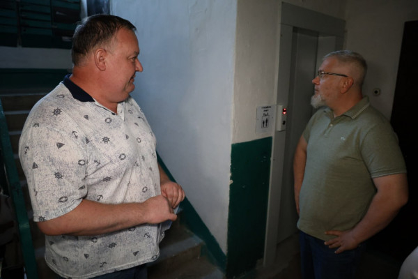 О. Вілкул: Допомагаємо мешканцям багатоповерхівок з ремонтом ліфтів. Для жителів це «непідйомні» суми – близько 2 млн грн, а тому фінансове навантаження на себе бере місто4