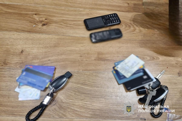Ошукали родичів військових на 5 мільйонів гривень: на Дніпропетровщині судитимуть шахраїв4