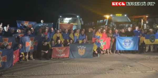 Полонені повернулись в Україну ввечері 23 липня