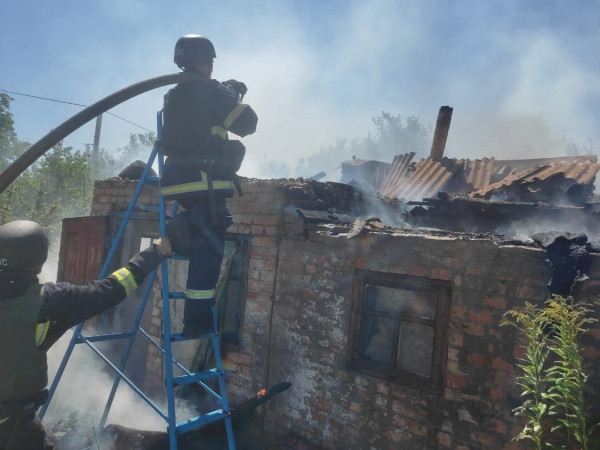 Протягом дня росіяни атакували три райони Дніпропетровщини3