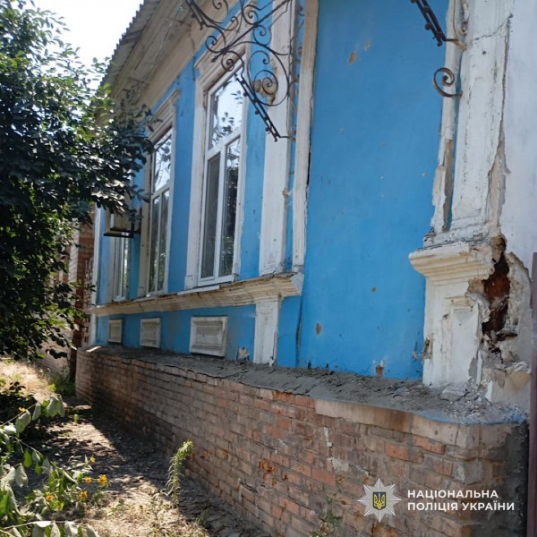 Російські війська вчора вбили чотирьох людей на Дніпропетровщині, є поранені: поліцейські працюють на місцях обстрілів7