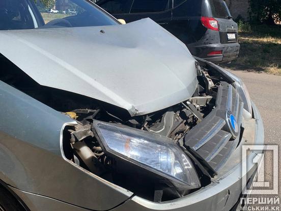 Розбито «передок»: на Павла Глазового ГАЗель вдарила Geely1