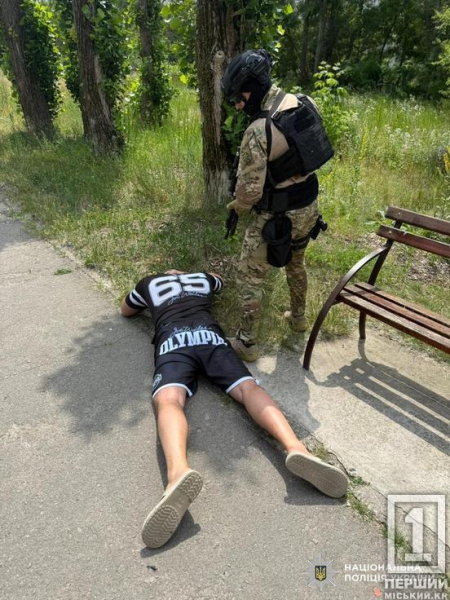 Ще з 90-их накачували наркотиками країну і заробляли понад 20 млн грн: поліція ліквідувала криворізький наркокартель «Краснобалівські»5