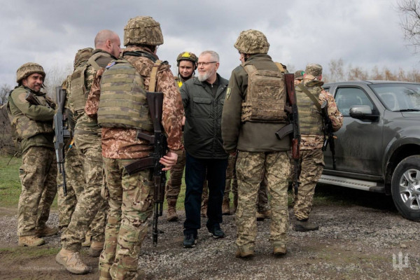Славетна 60-а окрема механізована Інгулецька бригада сьогодні відзначає 9 - ту річницю від дня створення  3