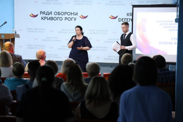 У Кривому Розі активно впроваджують сімейні форми виховання дітей-сиріт9