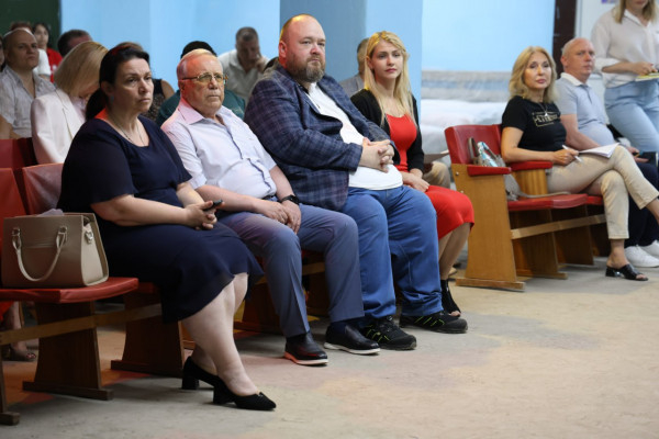 У Кривому Розі активно впроваджують сімейні форми виховання дітей-сиріт0