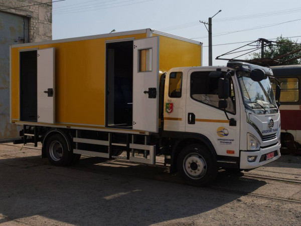 У Кривому Розі модернізують електротранспорт і оновлюють спецтехніку: ремонт трамваїв, заміна контактних мереж та підтримка безкоштовного проїзду4