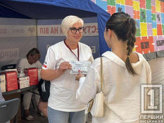 У Кривому Розі триває Тиждень боротьби з гепатитами: містянам пропонують безкоштовне тестування1