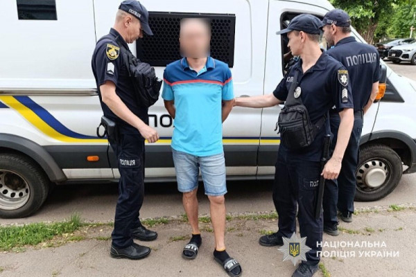 У Кривому Розі зтримали підозрюваного за замах на вбивство двох його знайомих0