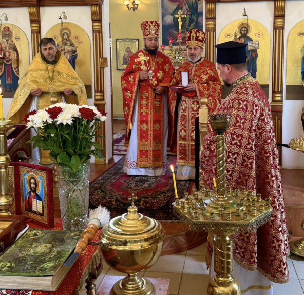 У криворізькому храмі відбулася Божественна Літургія на честь святого великомученика Пантелеймона4
