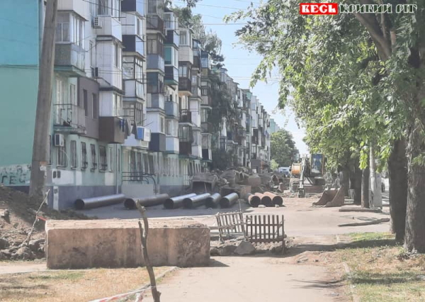 Заміна труб магістрального теплопроводу на вул. Шухевича в Кривому Розі