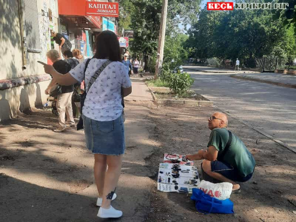 Торгівлю домашніми речами виявлено на вул. Щєпкіна в Кривому Розі