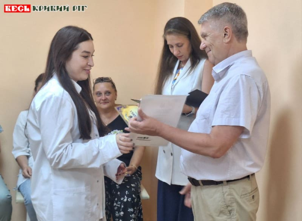 Медиків вітають з професійним святом в Інгулецькому районі Кривого Рогу