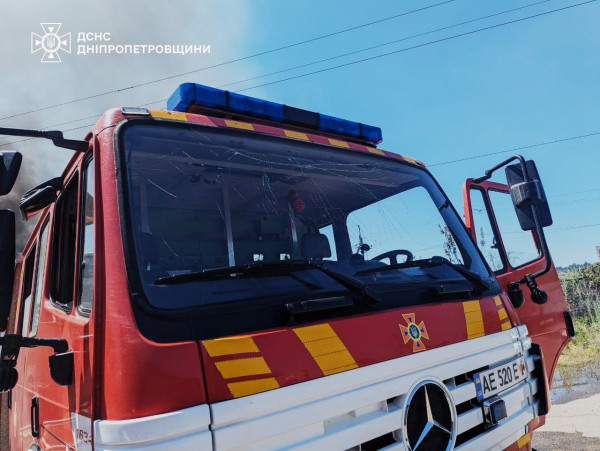 Внаслідок російської атаки по Кривому Рогу постраждали 2 рятувальники3