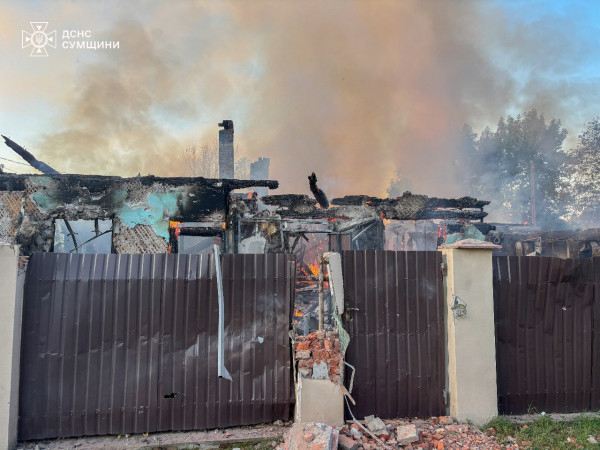 Вночі ворог обстріляв авіабомбами і БпЛА Сумщину: загинули двоє чоловіків, поранено малолітню дитину2