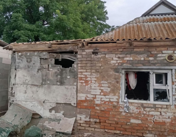 Дніпропетровщина під масованим вогнем: постраждали шестеро людей, зруйновані будинки та підприємства9