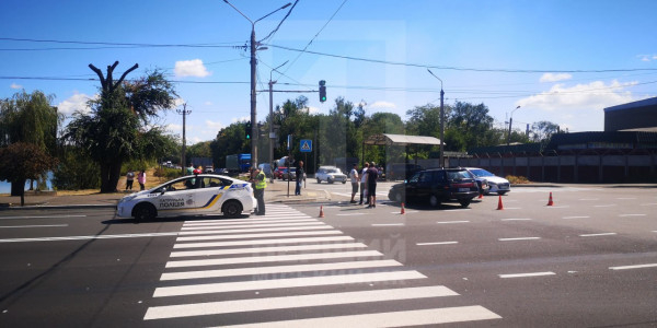 Дві Лади не розминулися в районі ринку Термінал1