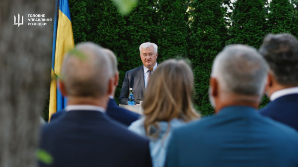 Експерти ГУР представили українським та іноземним дипломатам докази постачання західних компонентів для виробництва російської зброї5