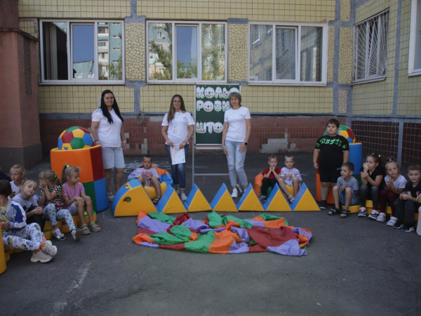 Криворізьке літо добігає кінця: Близько 10 тисяч школярів весело, а головне, безпечно провели час на дитячих пришкільних майданчиках5