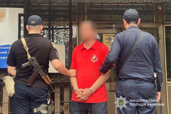 На Дніпропетровщині рецидивіст відсидить сім років за пограбування будинку військовослужбовця0