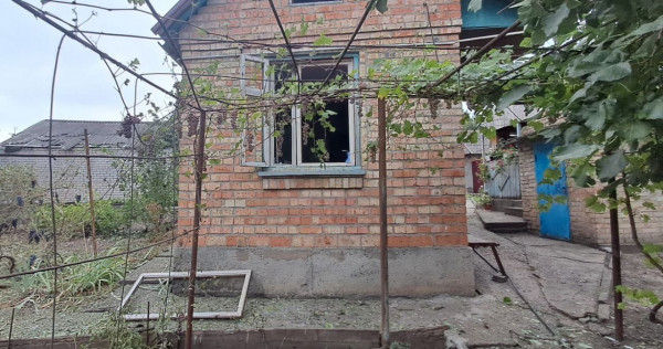 На Нікопольщині день минув під ударами ворога: пошкоджені будинки, дитячі заклади та інфраструктура7