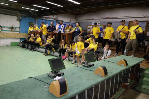 Під синьо-жовтим прапором Нескорених: У День Державного прапора України у Кривому Розі змагання з кульової стрільби об'єднали ветеранів війни, учасників бойових дій та їх родини4