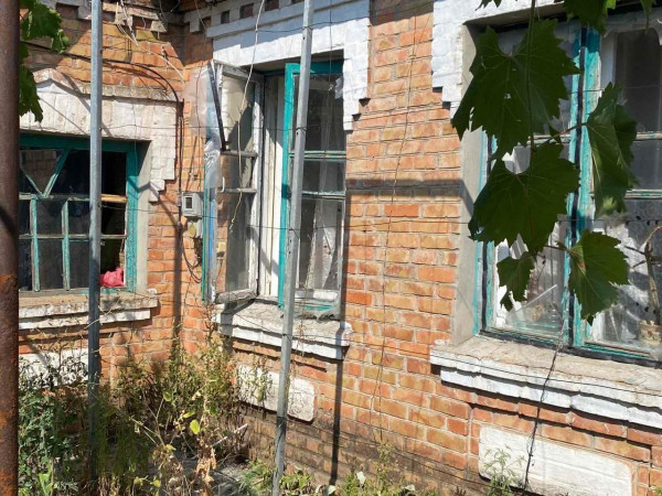 Протягом дня на Дніпропетровщині — майже 40 ворожих атак: поранені мирні мешканці, понівечене майно3