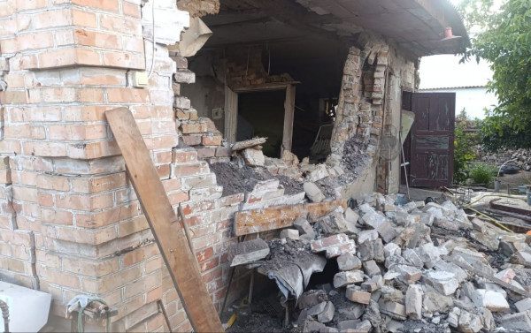 Ранкові ракетні удари та нові атаки дронами: наслідки обстрілів Дніпропетровщини5