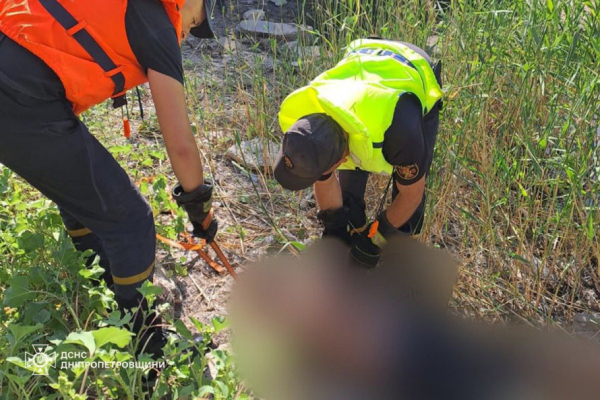 Шокуюча знахідка у Кривому Розі: тіло потопельника спливло у водоймі2