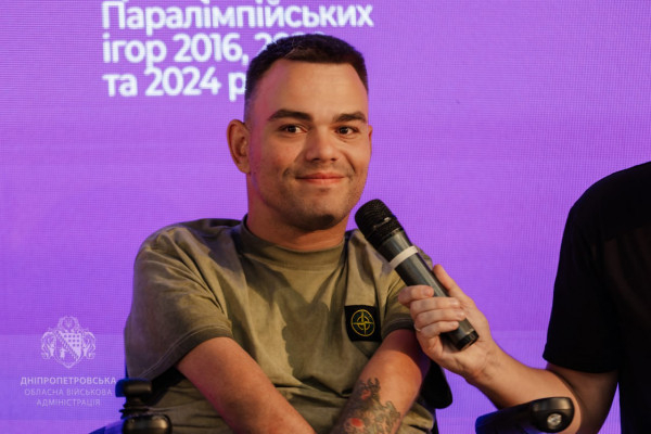 Слова, що єднають: у Дніпрі говорили про безбар’єрні комунікації4